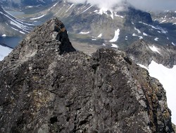 Semelholstinden Vesttoppen