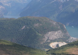 Ytterlinakken