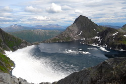 Bukketinden Øst