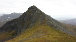 Gjølbotntinden