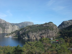 Ytre Dørvikneset