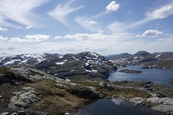 Øst for Torvenuten