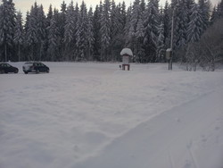 Skistua parkering