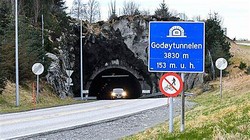 Godøytunnelen (Åpnet 1989)