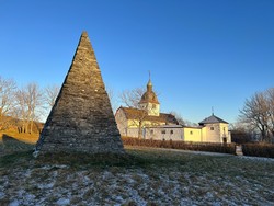 Austrått borg