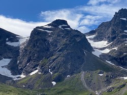 Kvanndalstindan øst for