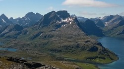 Narvtinden Østtoppen