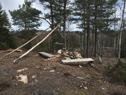 Øst for Skryset