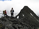 Midtre Urdadalstinden