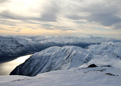 Navelsakerfjellet