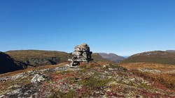 Kvitskreheiin, vest