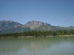 Mount Yamnuska