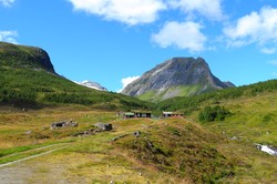 Tverrfjellet sørøst for