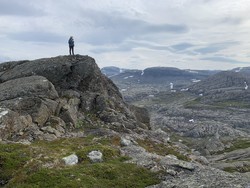Sør for Grøtliholnuten