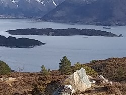 Yksnøya