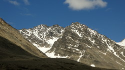 Veidalstinden