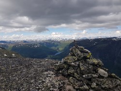 Nordøst for Bergsfjellet