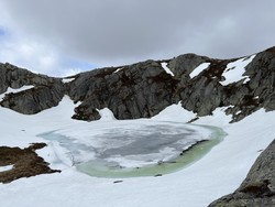 Kviturdfjellet