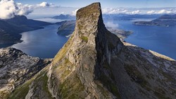 Skeistinden