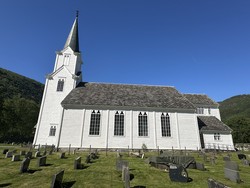 Vik kyrkje