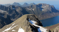 Vågstinden