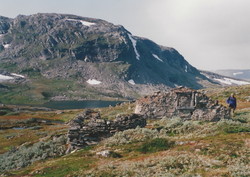 Gravhalsen Fjellstue (ruin)