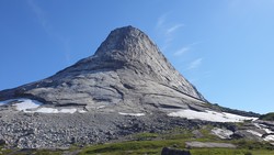 Juoksatjåhkkå