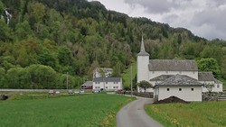 Ådland kyrkje p-plass