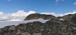 Øst for Steindalsbreen