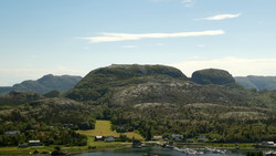 Innertussen