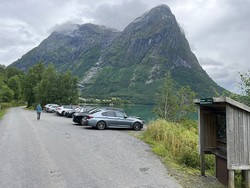 Glomnes p-plass