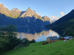 Hoemsbu
